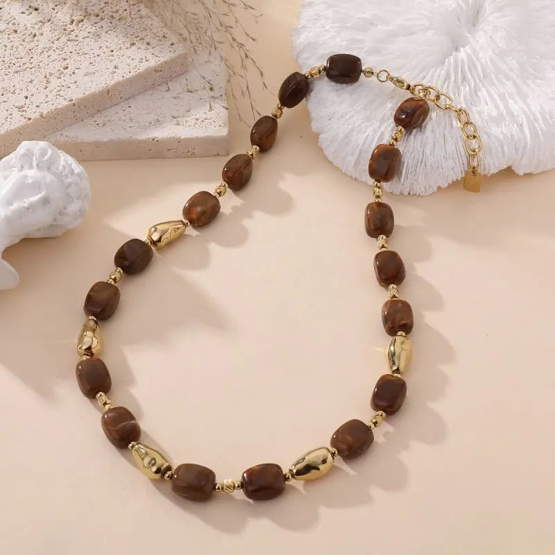 COLLIER EMMA