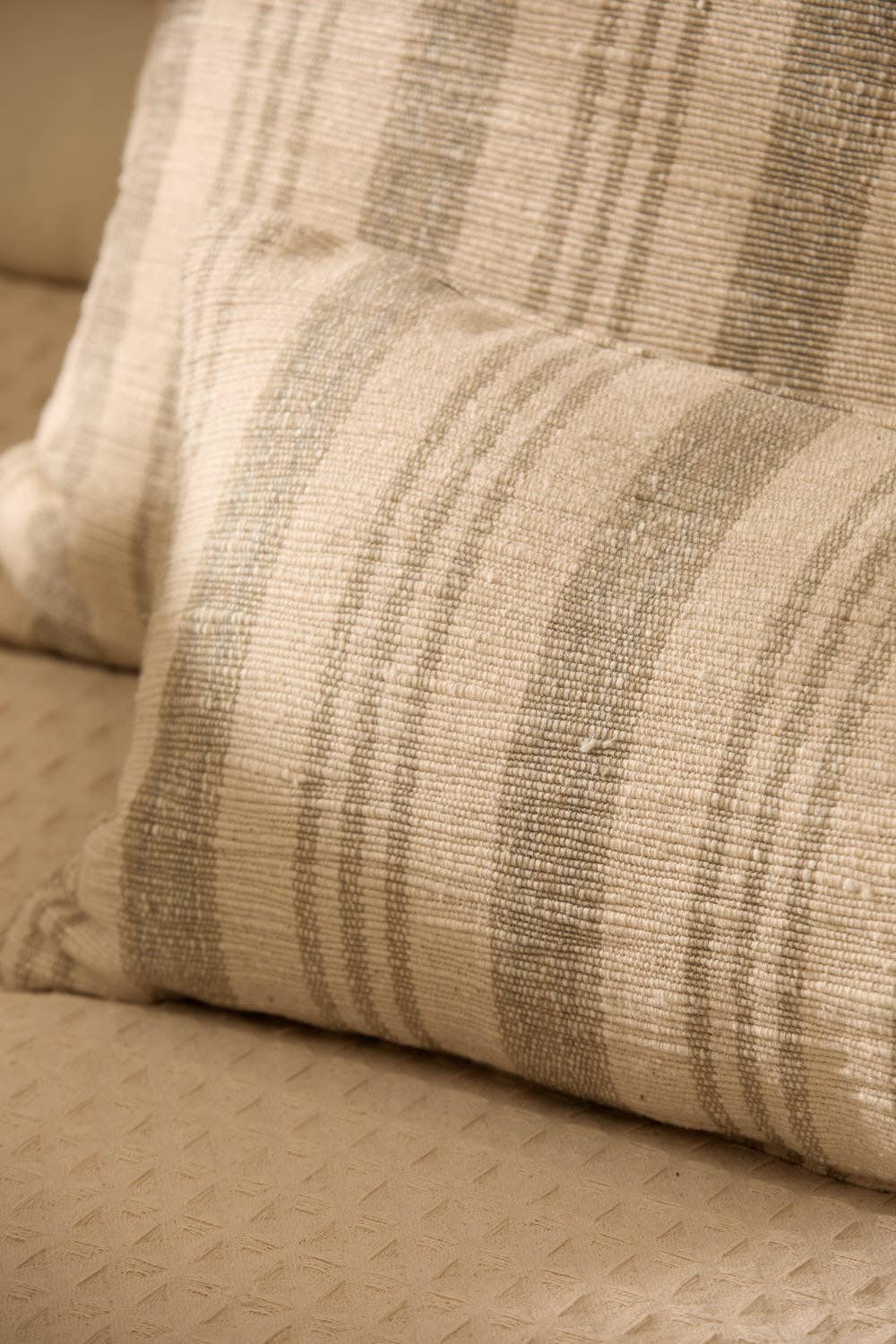 HOUSSE DE COUSSIN EN RAYURES BACOLI