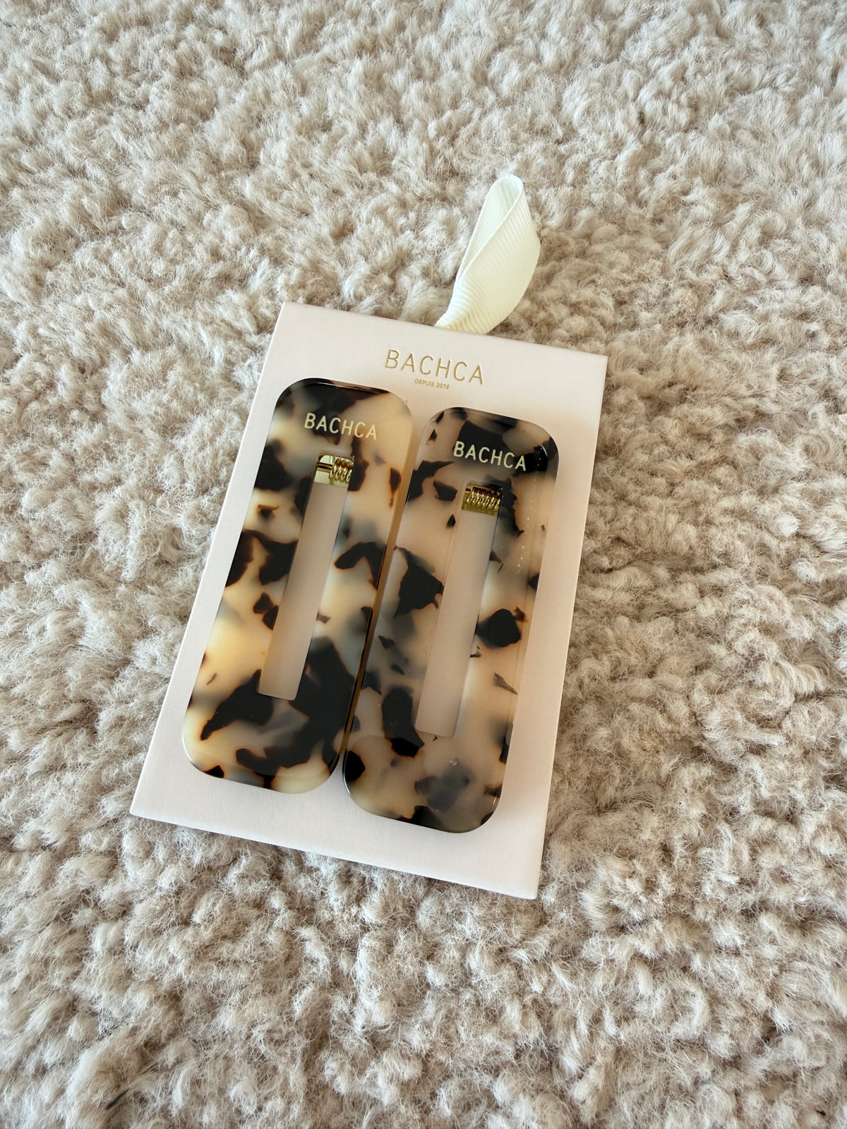 LOT DE 2 BARRETTES LEO