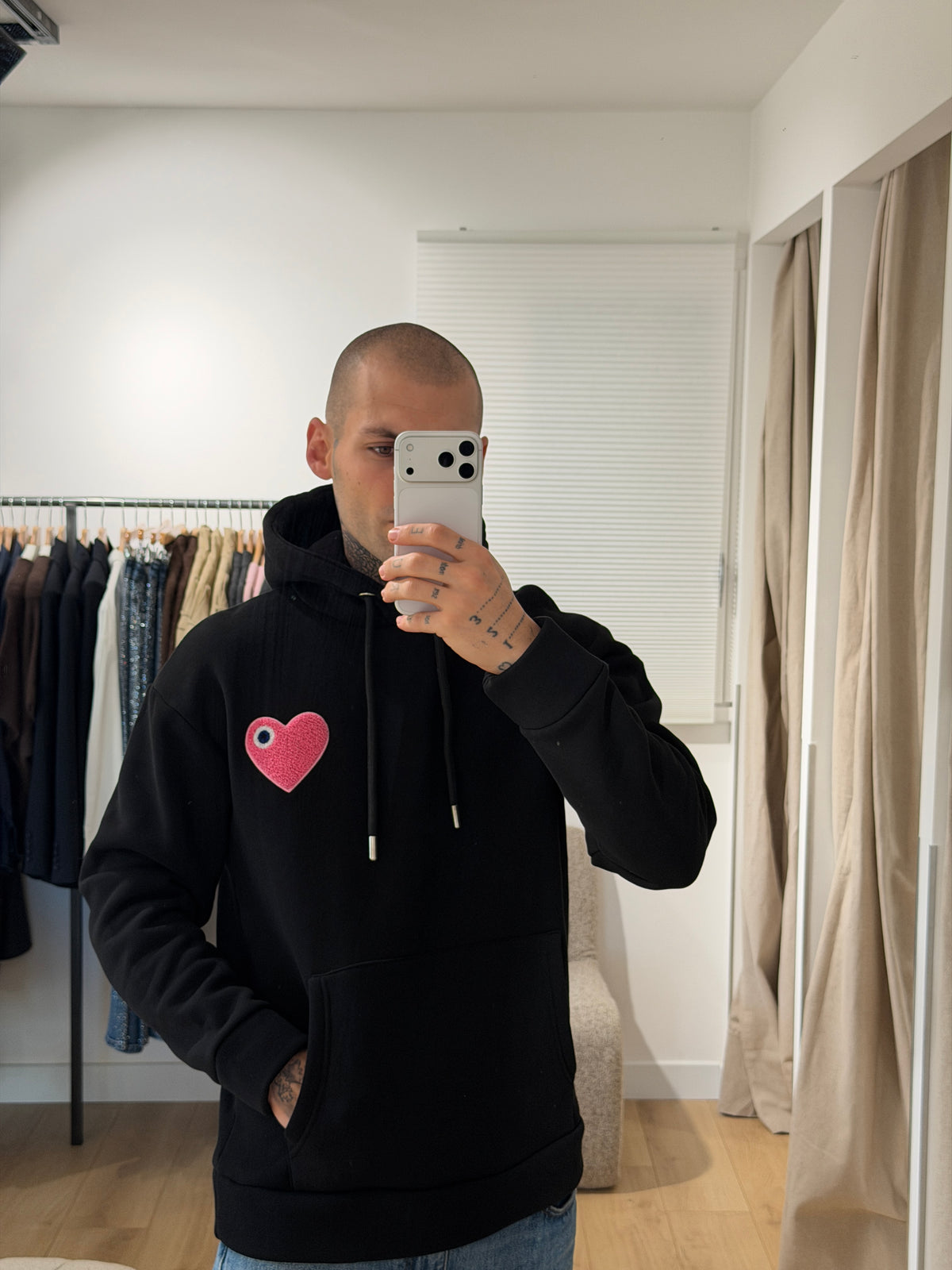 SWEAT À CAPUCHE 2118