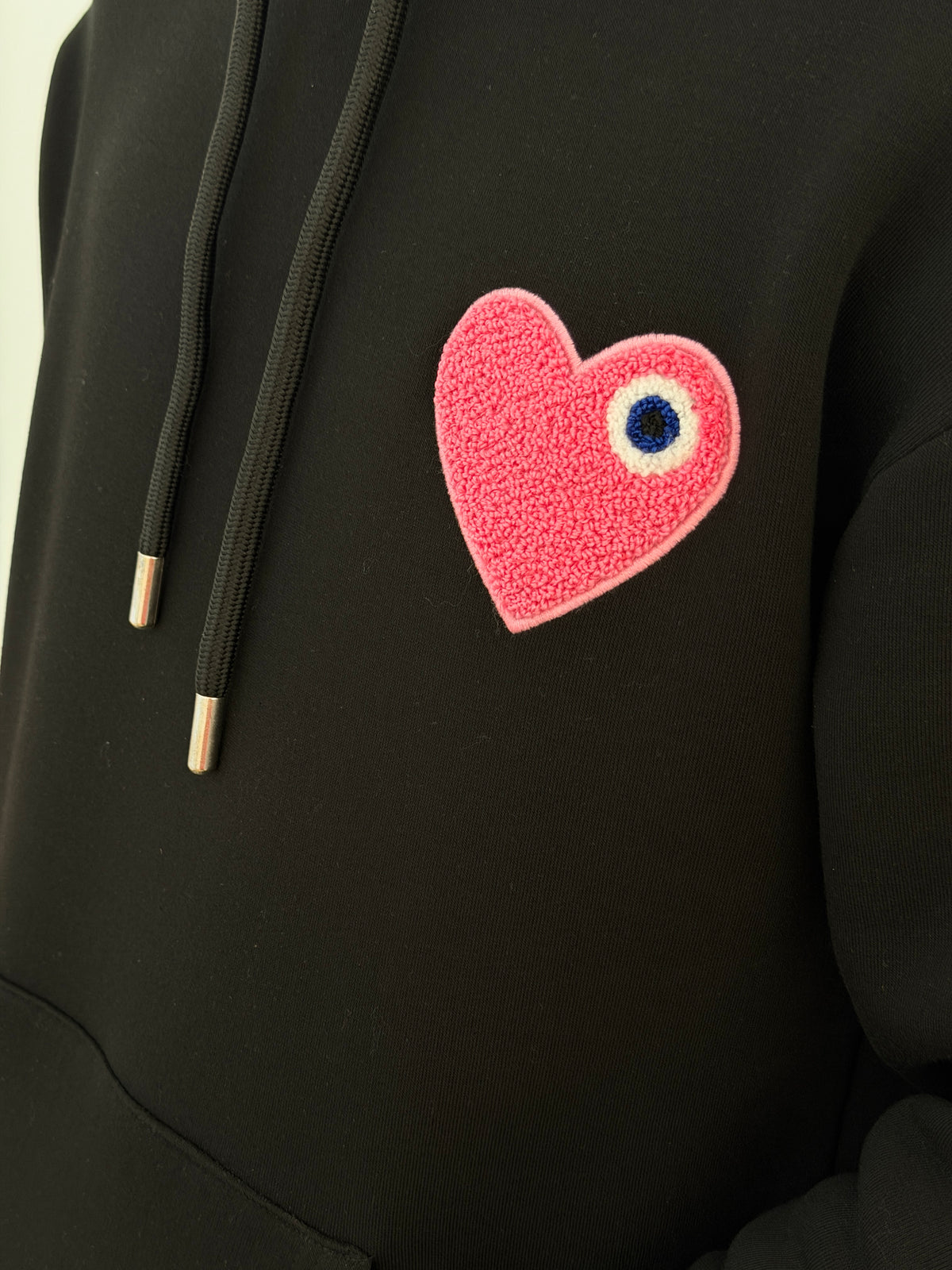 SWEAT À CAPUCHE 2118